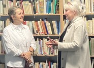 Povídání, které voní papírem, knihami a životní zkušeností