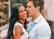 Před kostelem - Setkání